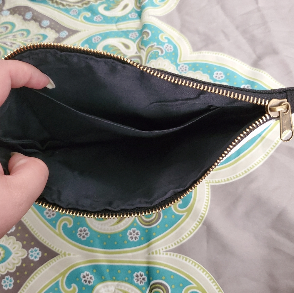 MAKEUP BAG - Picture 2 of 2